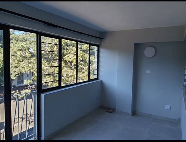 0.5 BEDROOM APARTMENT TO LET IN BEREA WEST